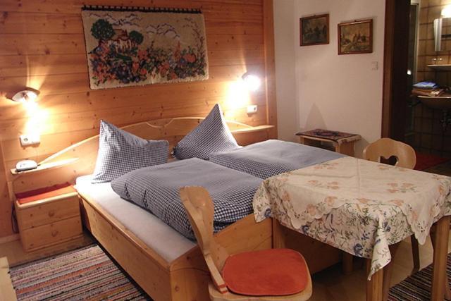 Haus Morgensonne Ξενοδοχείο Pettneu am Arlberg Δωμάτιο φωτογραφία